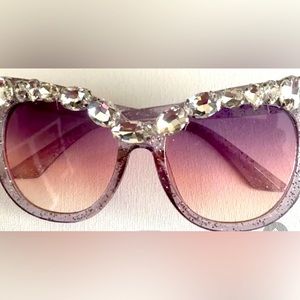 Bling Cat-Eye Sunglasses. New.